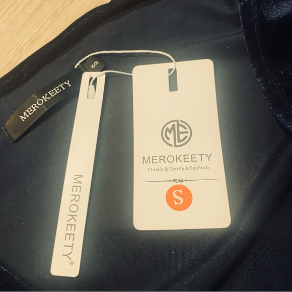 MEROKEETY Women's V Neck Wrap Velvet Maxi Dress Bell Sleeve Split Bridesmaid - Picture 9 of 10